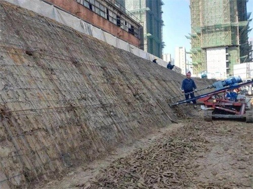 鼎城建筑边坡支护